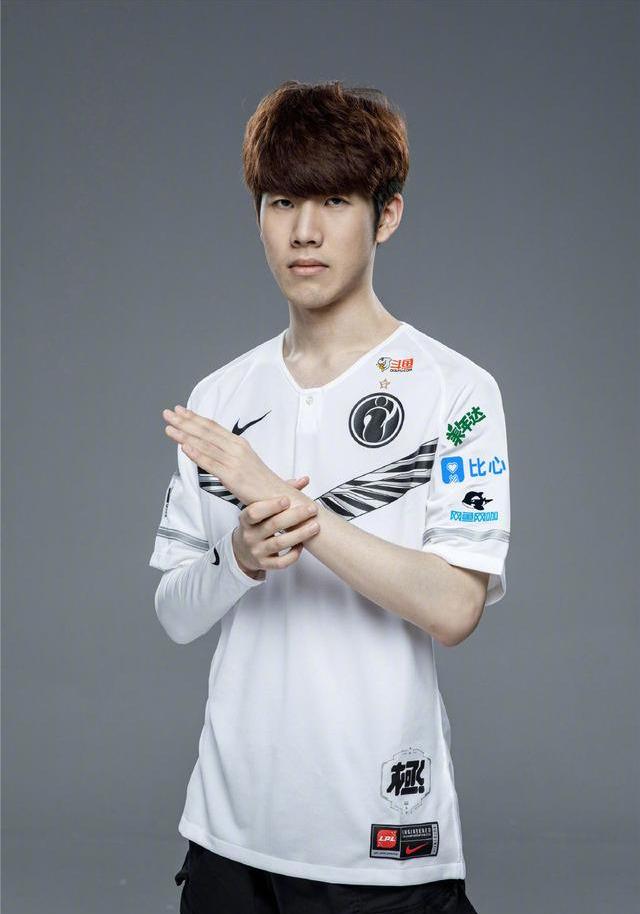 要么主动调 要么主动调