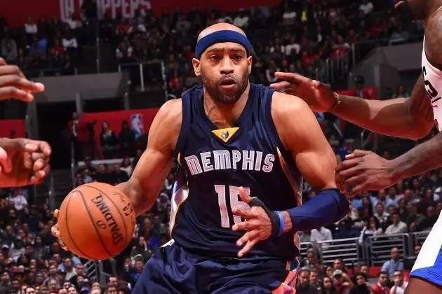 尹鸿博因 尹鸿博因